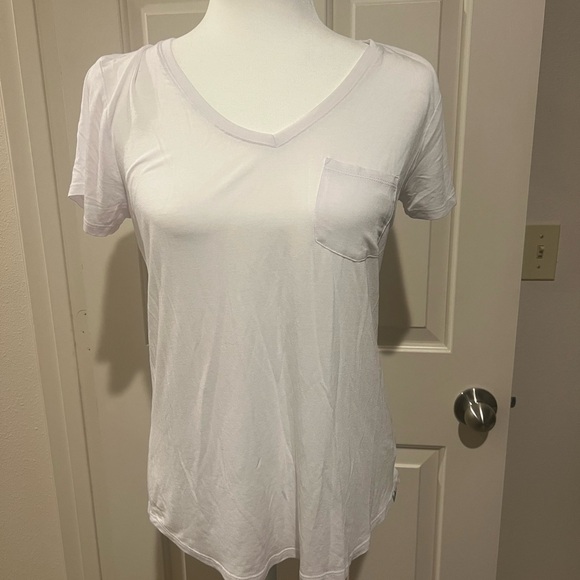 T-shirt - Picture 2 of 5